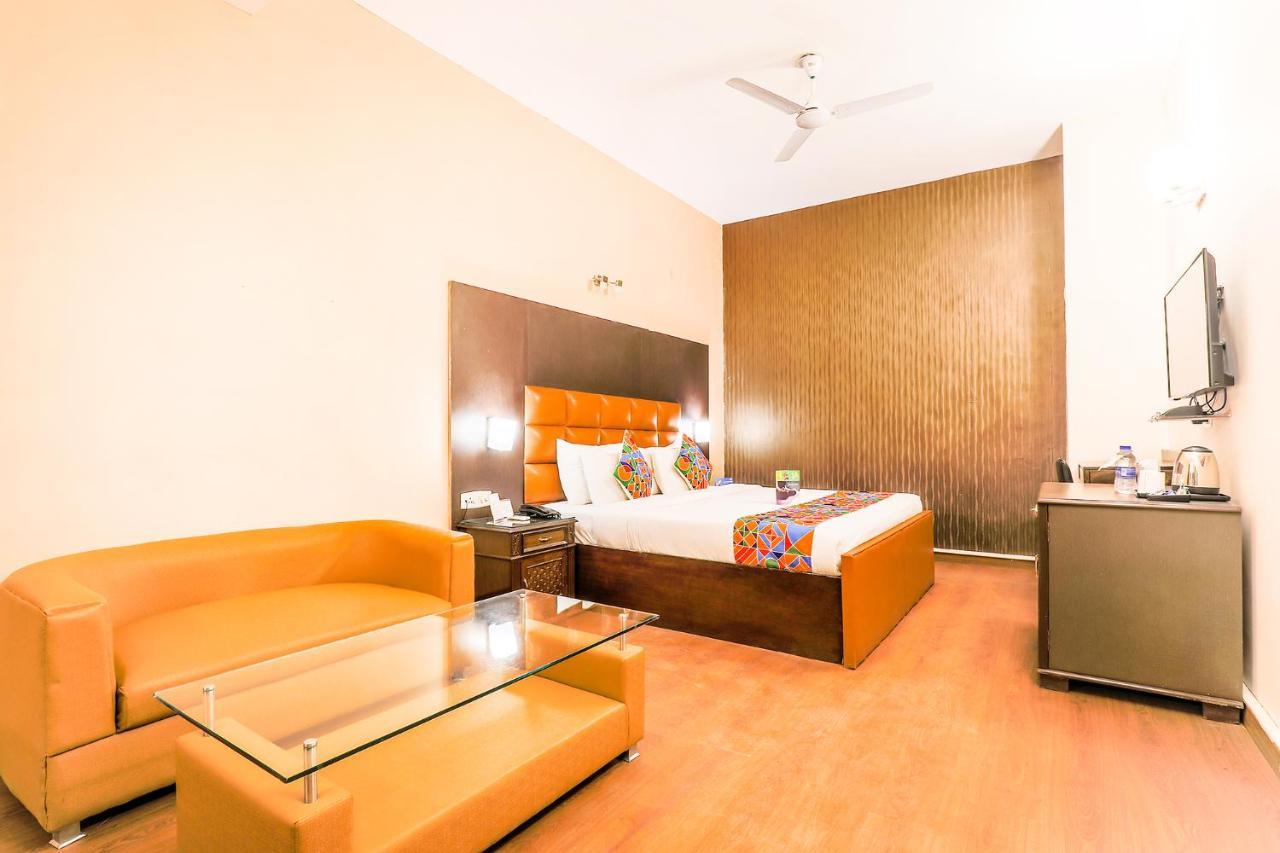 Fabhotel Conclave Boutique Νέο Δελχί Εξωτερικό φωτογραφία